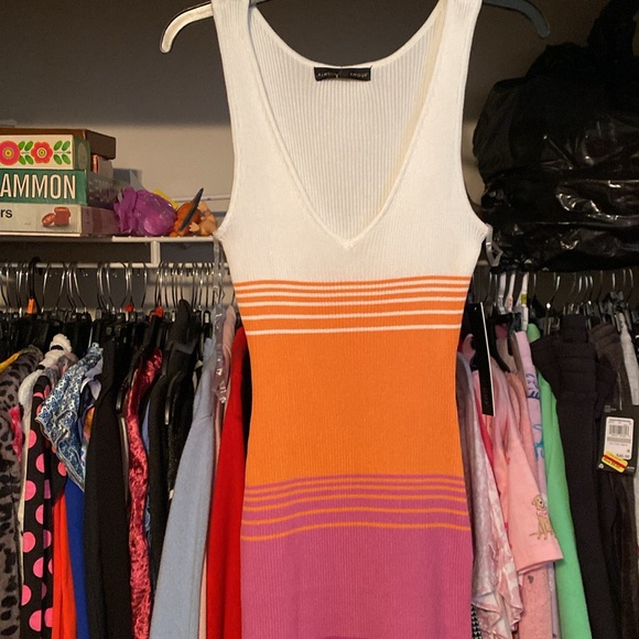 Adorable knitted Bodycon dress - Picture 2 of 3